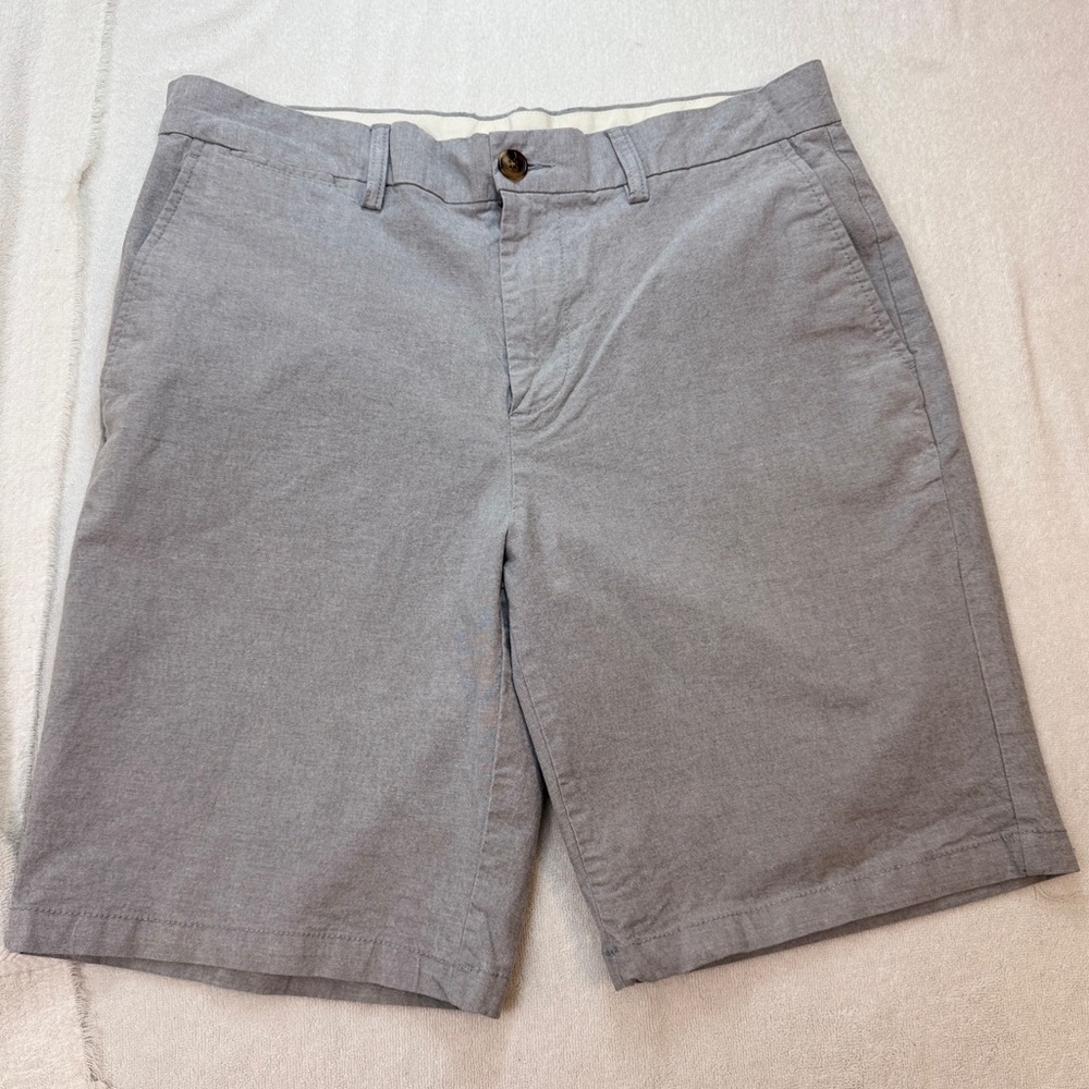 Old Navy Gray Flat Front Shorts Classic Style